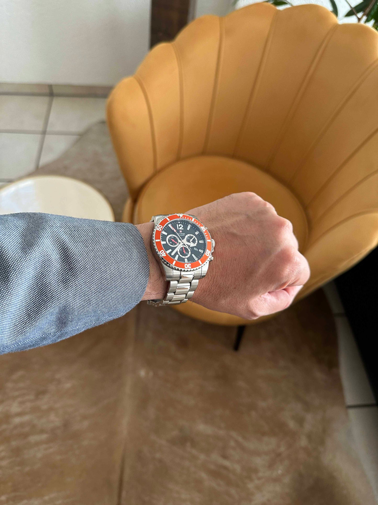 Le Temps Swiss Naval Patrol Diver 300m Cronógrafo naranja 316l 43mm