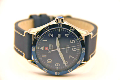 Le Temps Air Marshal azul cuero azul 43mm