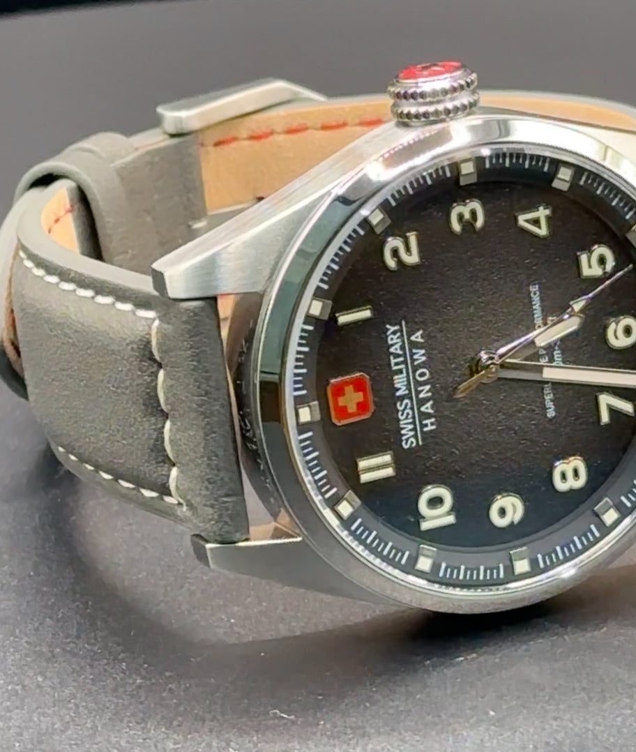 Swiss Military cuero gris